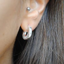 HOOPS ESTY