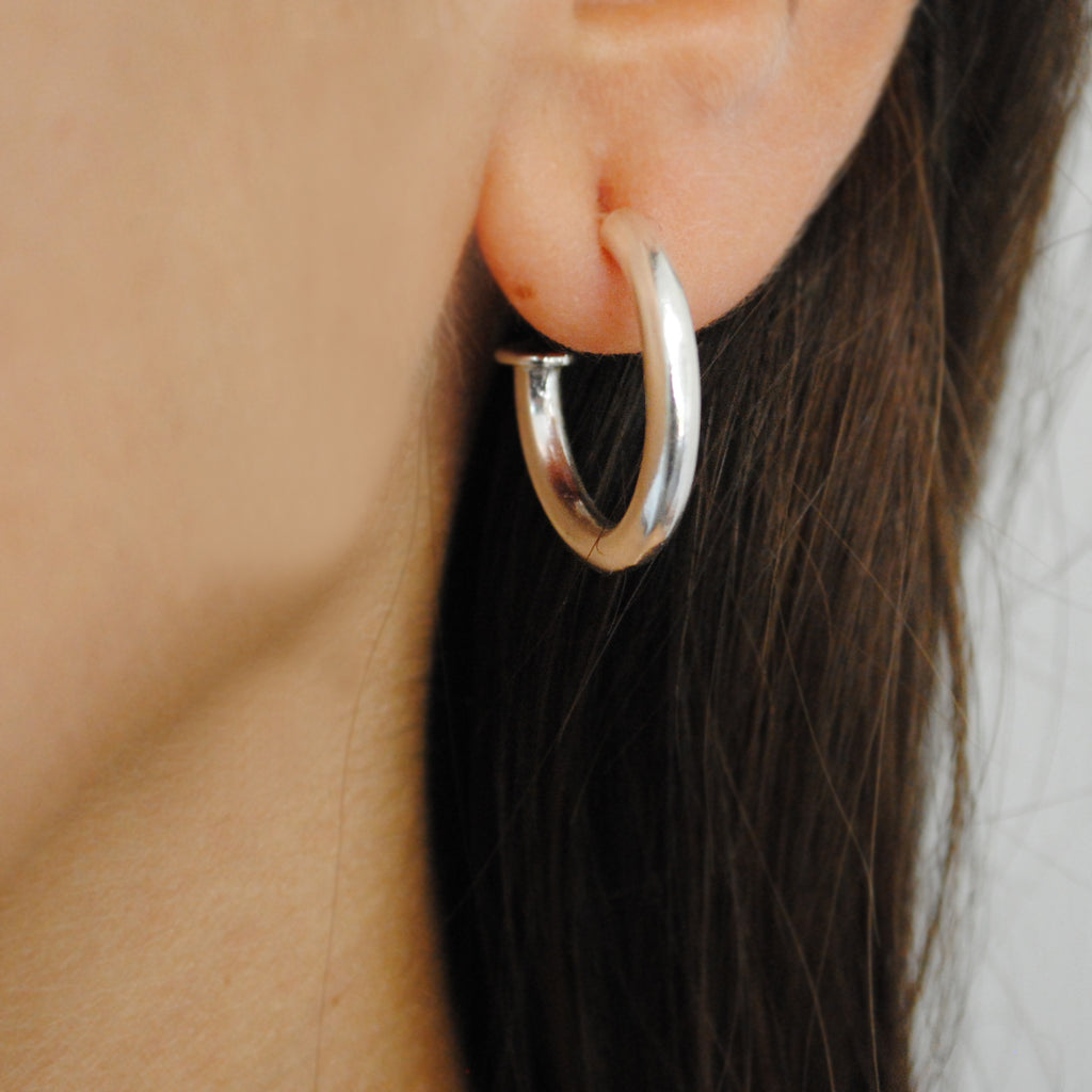 Basic Hoop - A pedido – Silver Stones